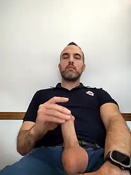 Snapshot of leon3875 chatting on 11-27-25, 03:25 leon3875 online show from 11-27-25, 03:25