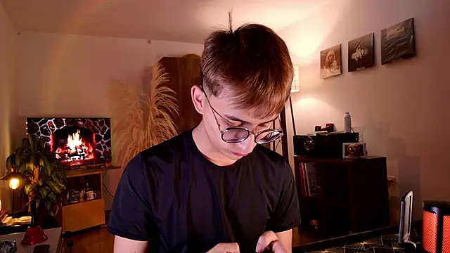 Snapshot of Mr_evan1 chatting on 11-02-25, 02:30 Mr evan1 online show from 11-02-25, 02:30