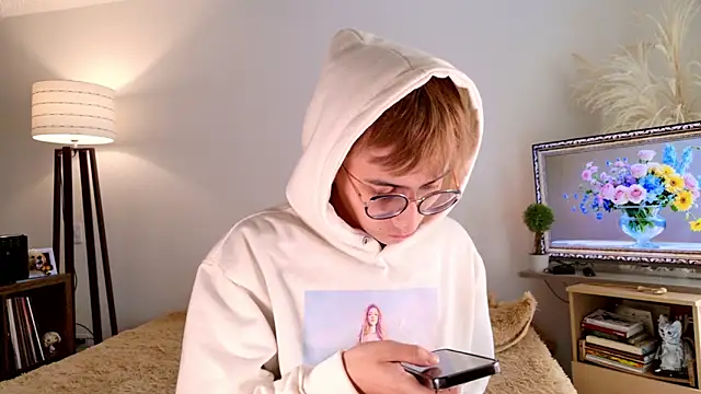 Snapshot of Mr_evan1 chatting on 11-09-25, 05:00 Mr evan1 online show from 11-09-25, 05:00