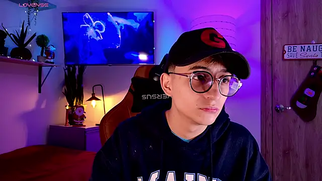 Snapshot of Mr_evan1 chatting on 11-28-25, 06:32 Mr evan1 online show from 11-28-25, 06:32