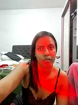 Snapshot of Bella_Anjoss chatting on 12-24-24, 07:28 Bella Anjoss online show from 12-24-24, 07:28