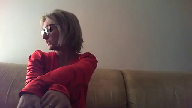 Snapshot of sexy_blondie92 chatting on 01-16-25, 10:44 sexy blondie92 online show from 01-16-25, 10:44