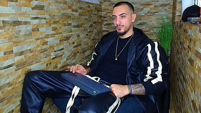 AndrewBanner online show from 12-24-24, 04:33