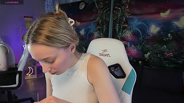 TiffanyBatson online show from 02-17-25, 11:23