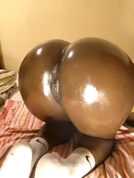 Snapshot of Misskhalifa_ chatting on 03-11-26, 03:23 Misskhalifa online show from 03-11-26, 03:23