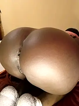 Snapshot of Misskhalifa_ chatting on 03-16-26, 10:19 Misskhalifa online show from 03-16-26, 10:19