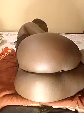 Snapshot of Misskhalifa_ chatting on 03-18-26, 12:14 Misskhalifa online show from 03-18-26, 12:14