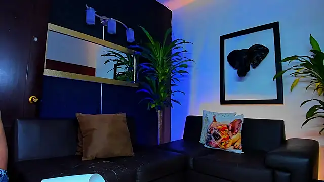 Snapshot of Marcelo_j1 chatting on 02-04-25, 08:17 Marcelo j1 online show from 02-04-25, 08:17