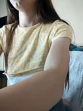 Snapshot of AntoniaHottie chatting on 10-09-25, 06:33 AntoniaHottie online show from 10-09-25, 06:33