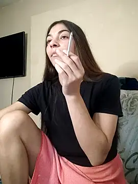 Snapshot of AntoniaHottie chatting on 10-14-25, 08:48 AntoniaHottie online show from 10-14-25, 08:48