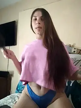 Snapshot of AntoniaHottie chatting on 10-29-25, 09:00 AntoniaHottie online show from 10-29-25, 09:00