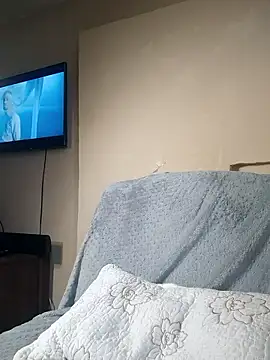 Snapshot of AntoniaHottie chatting on 11-18-25, 09:36 AntoniaHottie online show from 11-18-25, 09:36