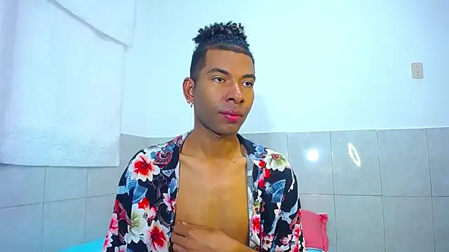 Snapshot of Dharwinth_25 chatting on 11-22-25, 12:59 Dharwinth 25 online show from 11-22-25, 12:59