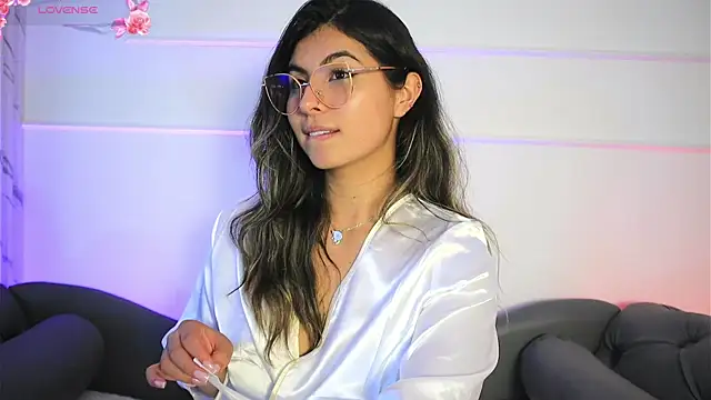 ShelleyMorell online show from 12-23-24, 03:23