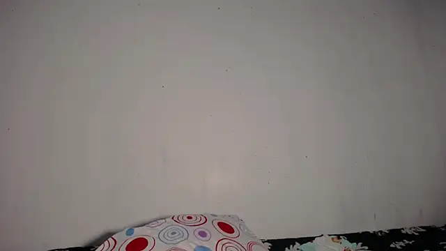 Snapshot of GiveLove1 chatting on 12-17-24, 06:02 GiveLove1 online show from 12-17-24, 06:02