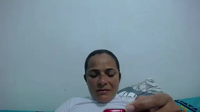 Snapshot of GiveLove1 chatting on 01-05-25, 06:56 GiveLove1 online show from 01-05-25, 06:56