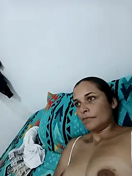 Snapshot of GiveLove1 chatting on 09-09-25, 09:03 GiveLove1 online show from 09-09-25, 09:03