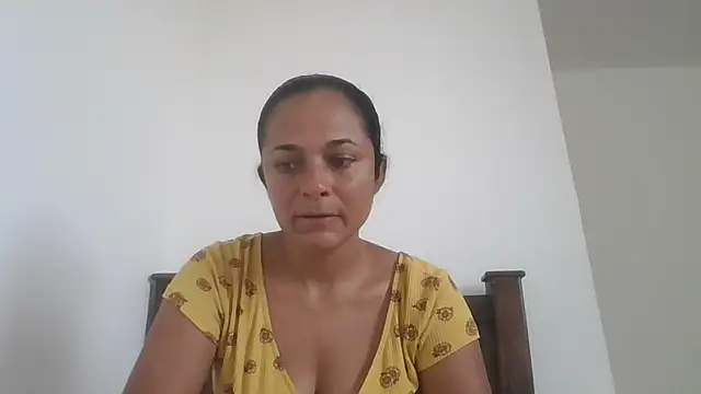 Snapshot of GiveLove1 chatting on 11-17-25, 12:22 GiveLove1 online show from 11-17-25, 12:22