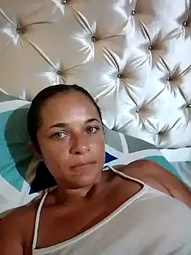 GiveLove1 online show from 12-22-25, 02:47