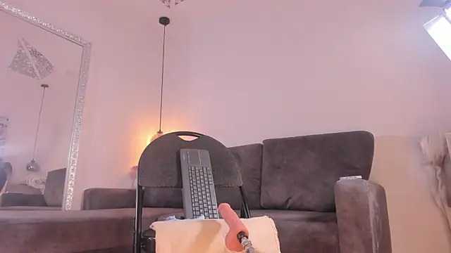 Isabella francoo online show from 09-15-25, 12:27