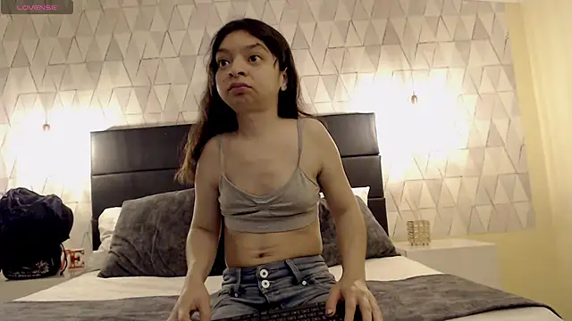 Snapshot of CharlotteMuller chatting on 03-20-25, 06:20 CharlotteMuller online show from 03-20-25, 06:20