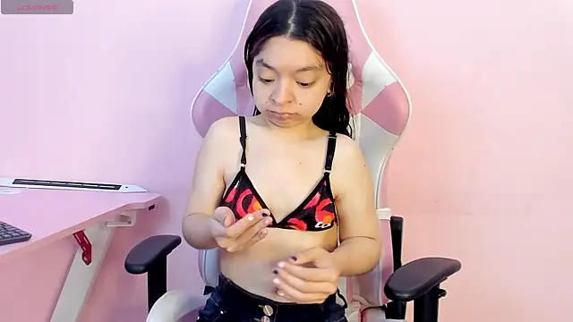 CharlotteMuller online show from 11-25-25, 07:36