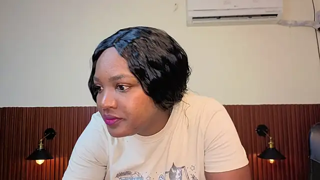 chanel brunette online show from 02-16-26, 12:34