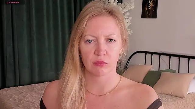 sugamomy online show from 10-11-25, 12:10