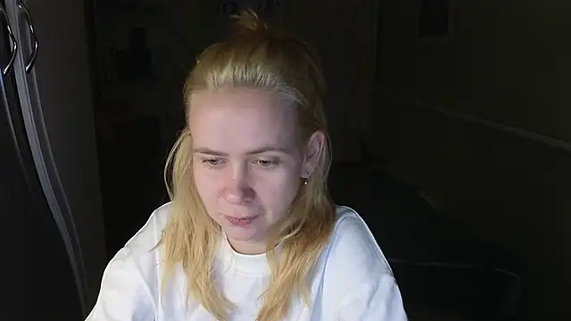 Riley Roo online show from 01-07-26, 05:04