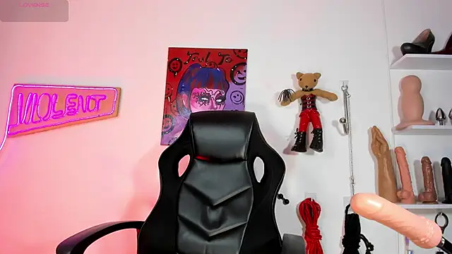 Violet-Queen online show from 10-19-25, 10:10