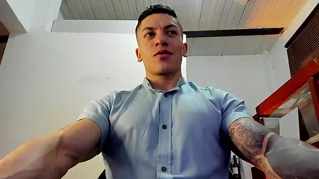 aquiles 51 online show from 10-31-25, 07:04