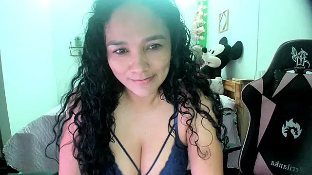 Snapshot of rayza_mature_154 chatting on 10-10-25, 11:48 rayza mature 154 online show from 10-10-25, 11:48