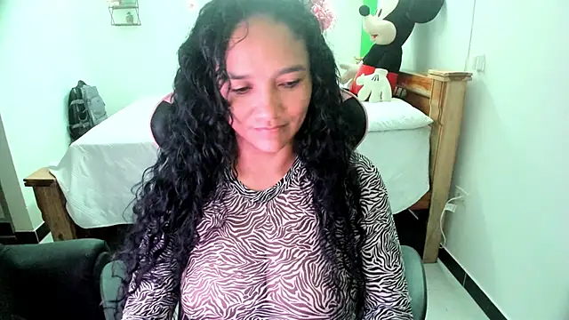 Snapshot of rayza_mature_154 chatting on 10-29-25, 03:14 rayza mature 154 online show from 10-29-25, 03:14