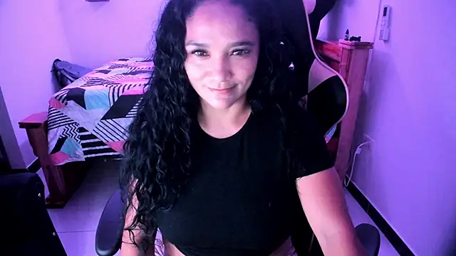 Snapshot of rayza_mature_154 chatting on 11-11-25, 01:49 rayza mature 154 online show from 11-11-25, 01:49