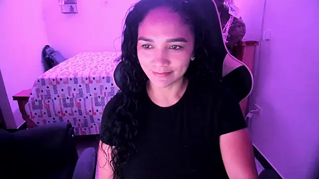 Snapshot of rayza_mature_154 chatting on 11-26-25, 07:15 rayza mature 154 online show from 11-26-25, 07:15