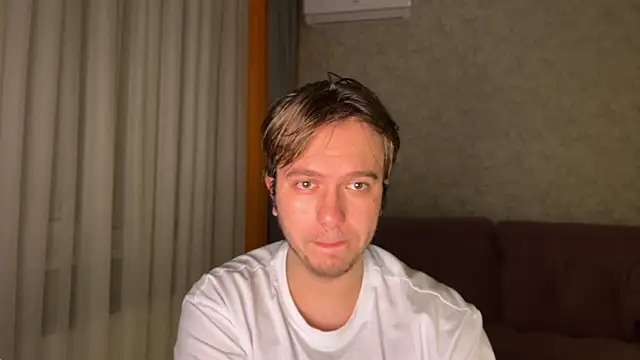 kiopiggy online show from 12-01-25, 06:57