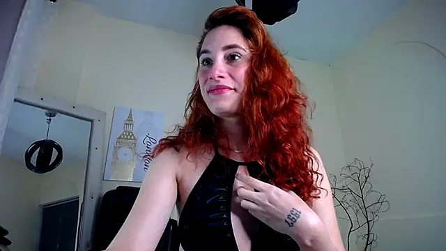 IsaBaileys  online show from 03-11-25, 10:42