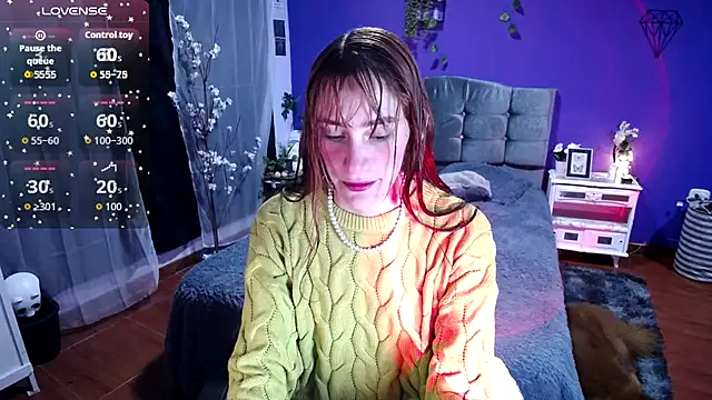 IsaBaileys  online show from 11-08-25, 04:34