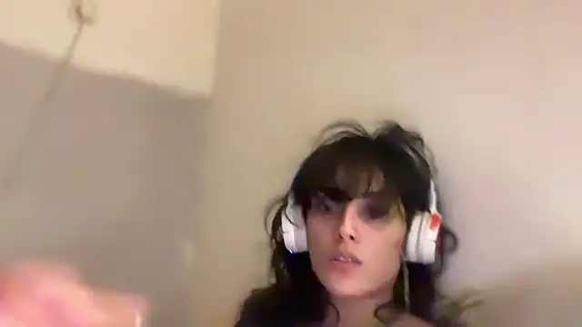 Snapshot of Cyberdark1312x chatting on 12-04-25, 07:06 Cyberdark1312x online show from 12-04-25, 07:06