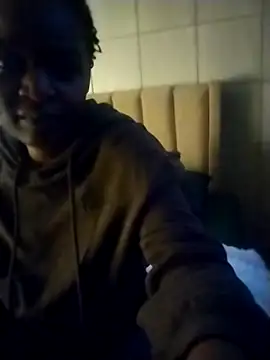 BabyBarbee online show from 11-17-25, 04:24