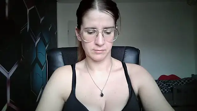 KayaRose online show from 09-28-25, 02:11