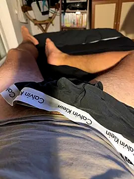 Snapshot of Hank_04 chatting on 09-21-25, 10:00 Hank 04 online show from 09-21-25, 10:00