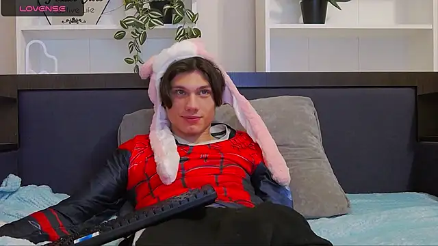 CalvinCay online show from 12-05-24, 11:07