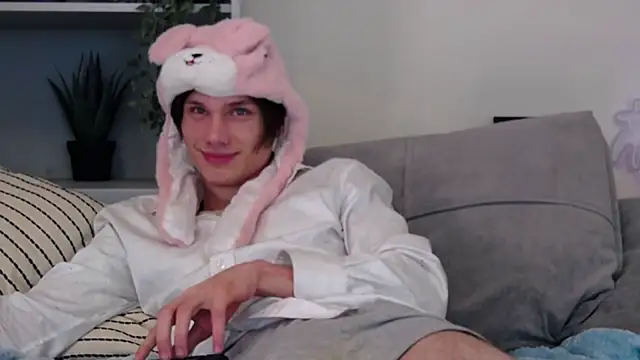 CalvinCay online show from 12-10-24, 11:51