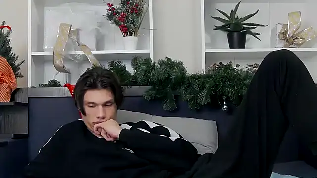 CalvinCay online show from 12-31-24, 05:22