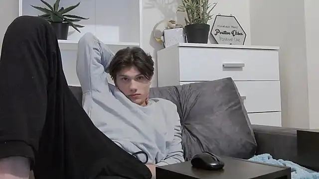 CalvinCay online show from 02-01-25, 02:26