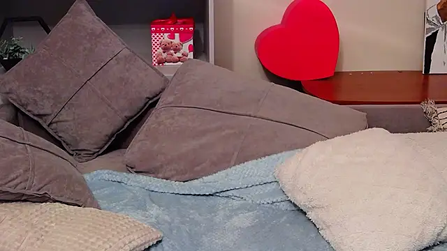 CalvinCay online show from 02-12-25, 01:41