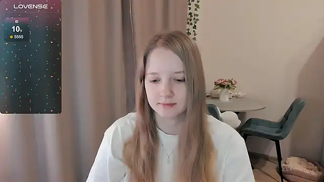 Snapshot of Alyaley chatting on 04-16-26, 12:11 Alyaley online show from 04-16-26, 12:11