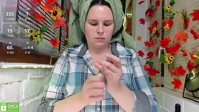 Candys booty online show from 10-18-25, 01:30