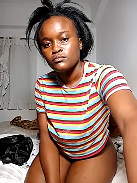 Bella045 online show from 12-25-24, 12:59